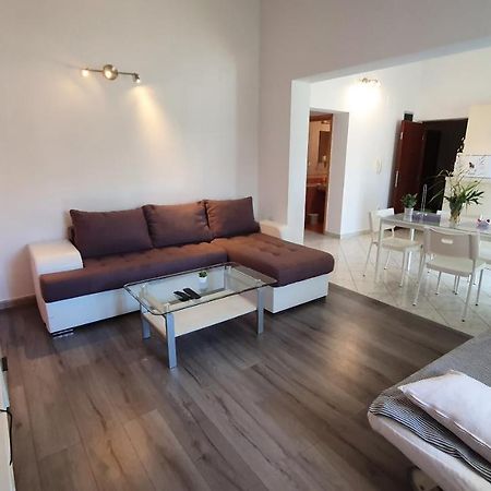 Apartments Miki Pag Town Luaran gambar
