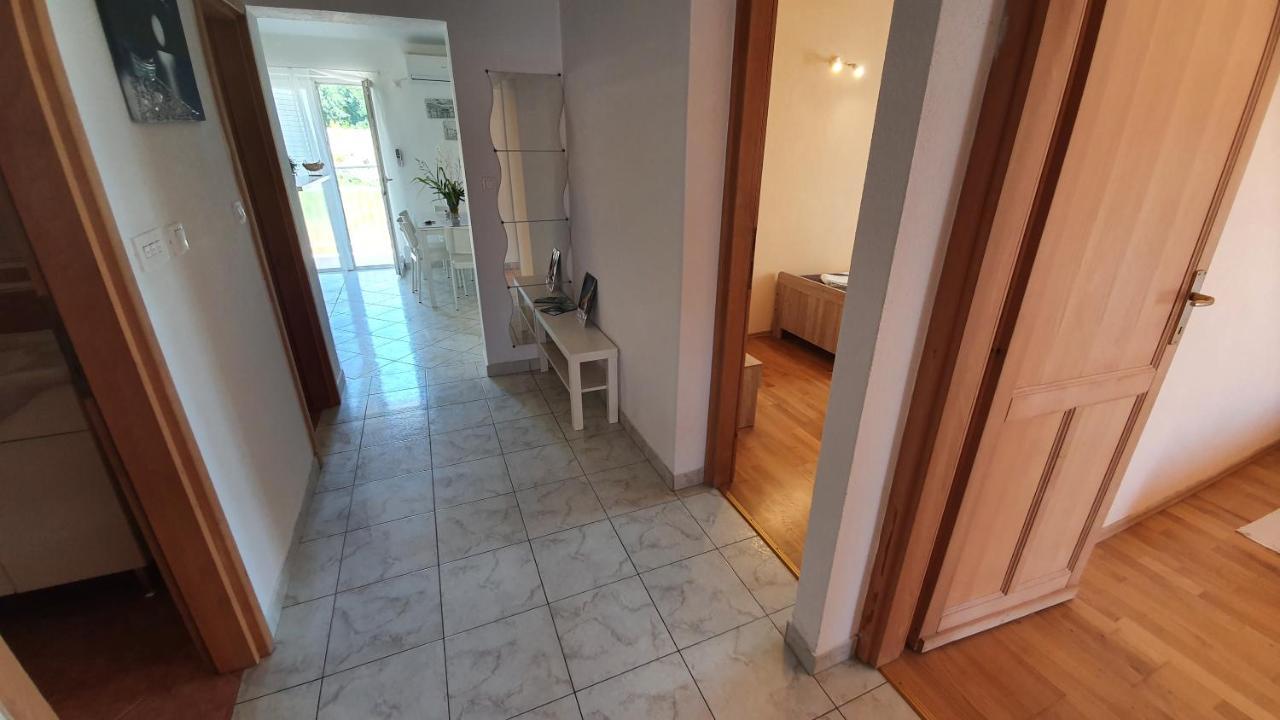 Apartments Miki Pag Town Luaran gambar