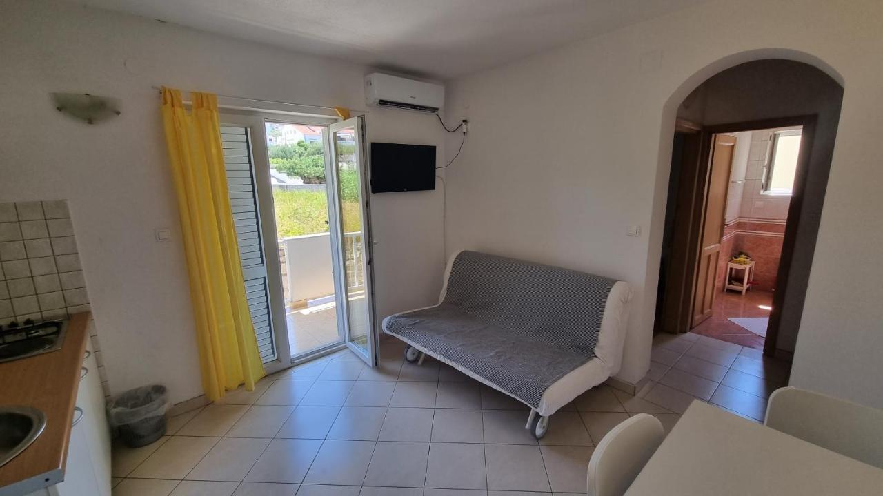 Apartments Miki Pag Town Luaran gambar