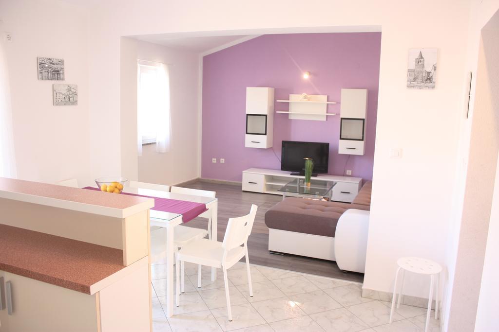Apartments Miki Pag Town Luaran gambar